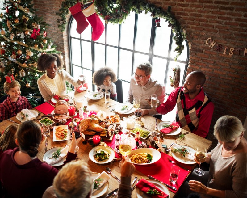 A family with good oral health during the holidays